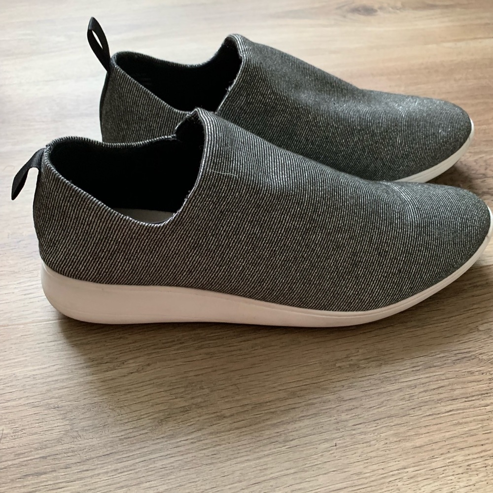 Super comfy, soft Slip on shoes 😌